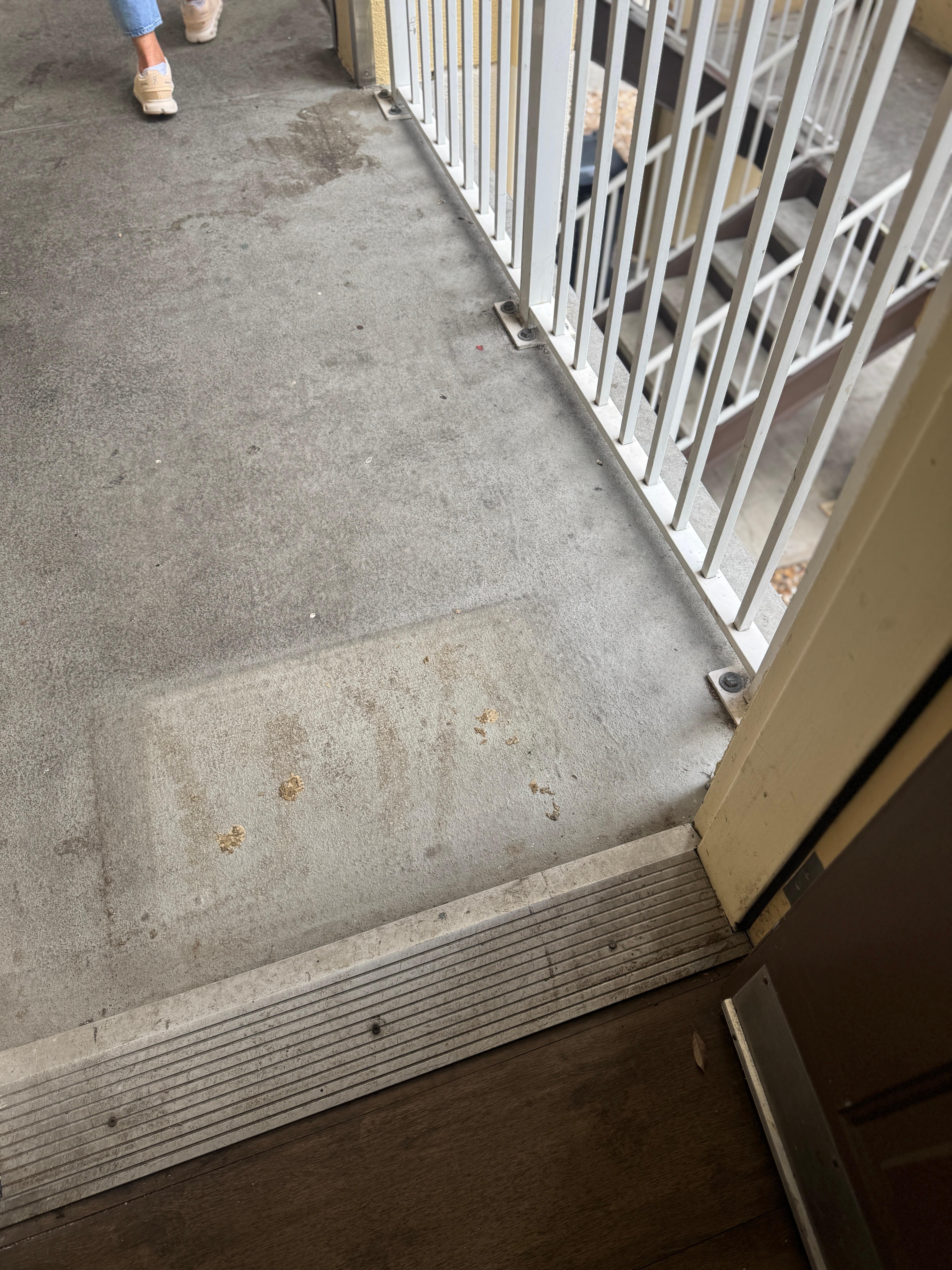 Dirty walk outside room