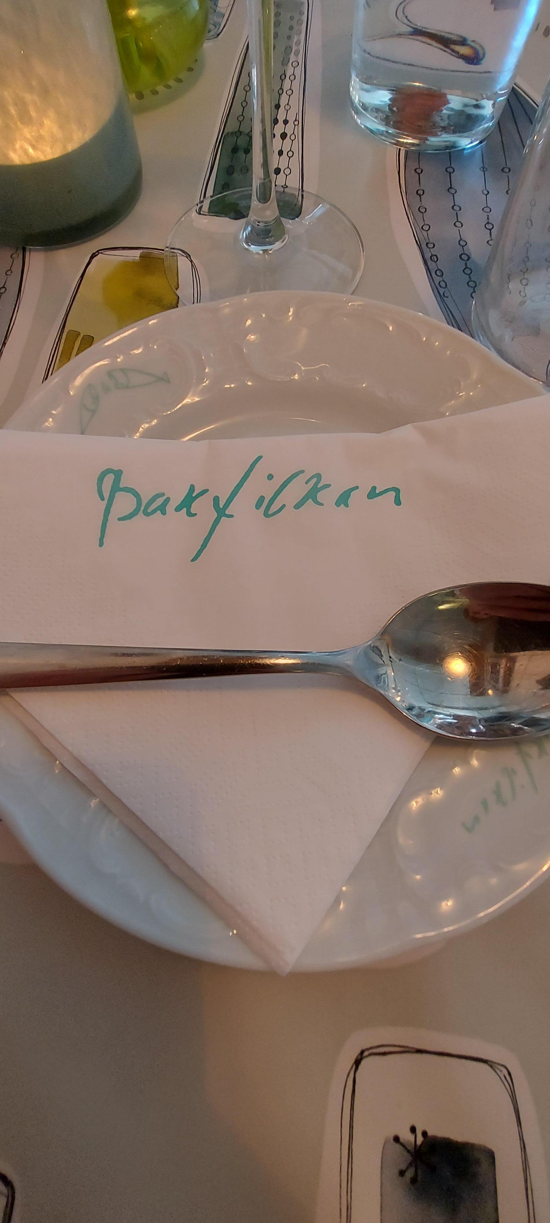 Bästa restaurangen med en väldigt god fisksoppa och personal 