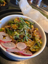 Happy hour tuna poke