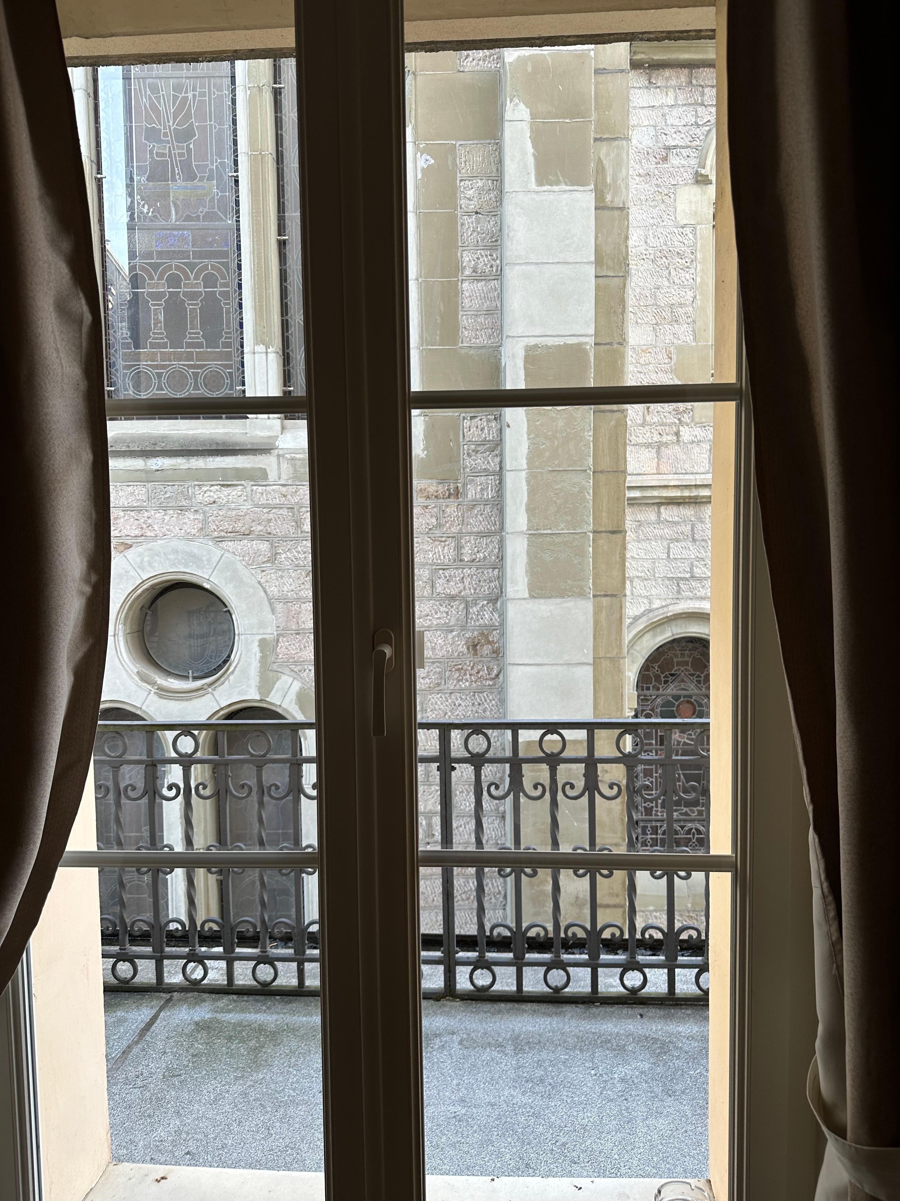 Chambre avec balcon