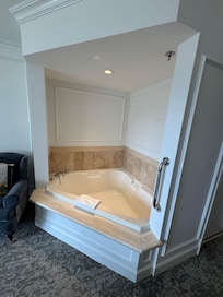 Large tub in room