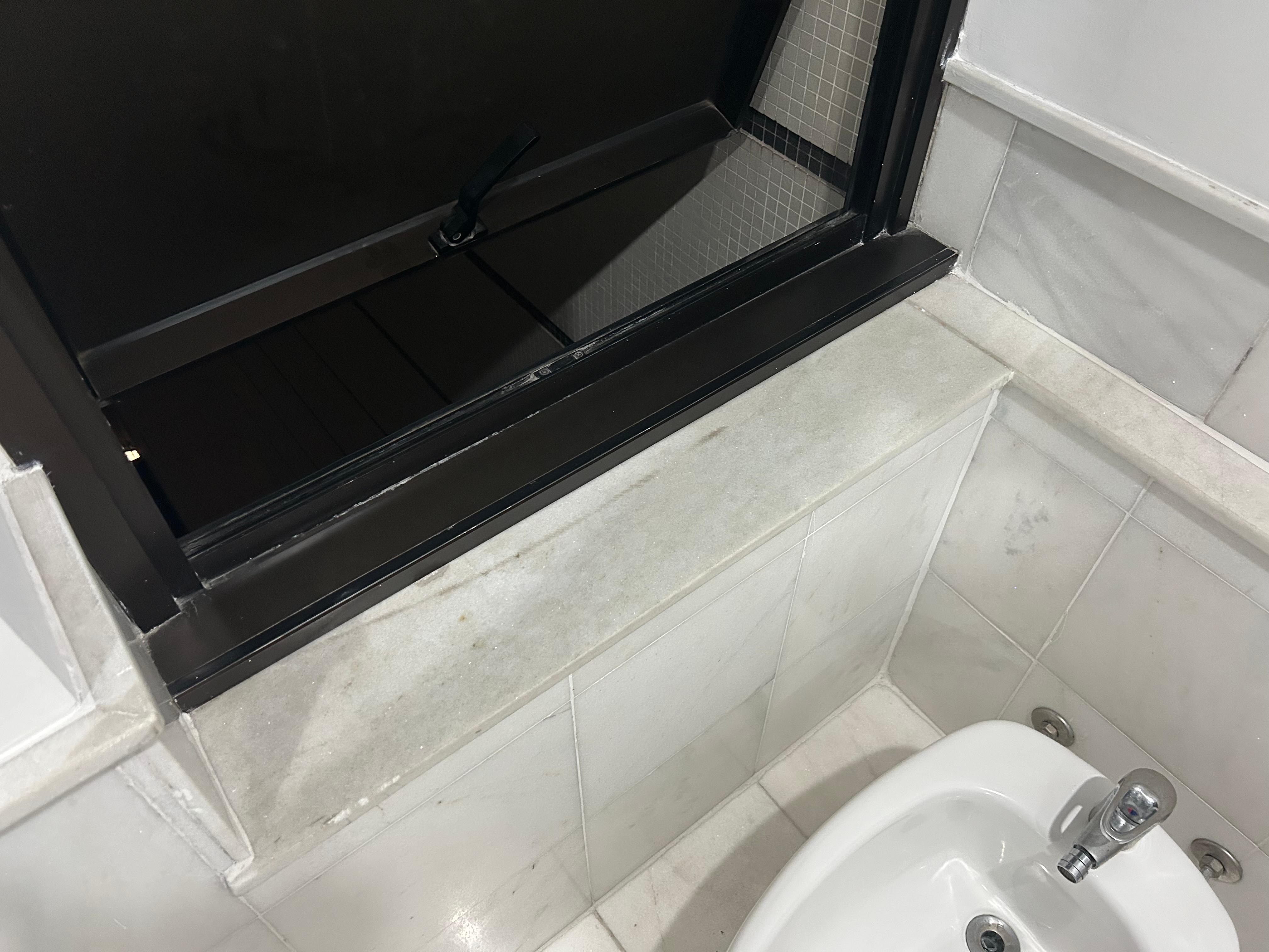 Dangerous bathroom window