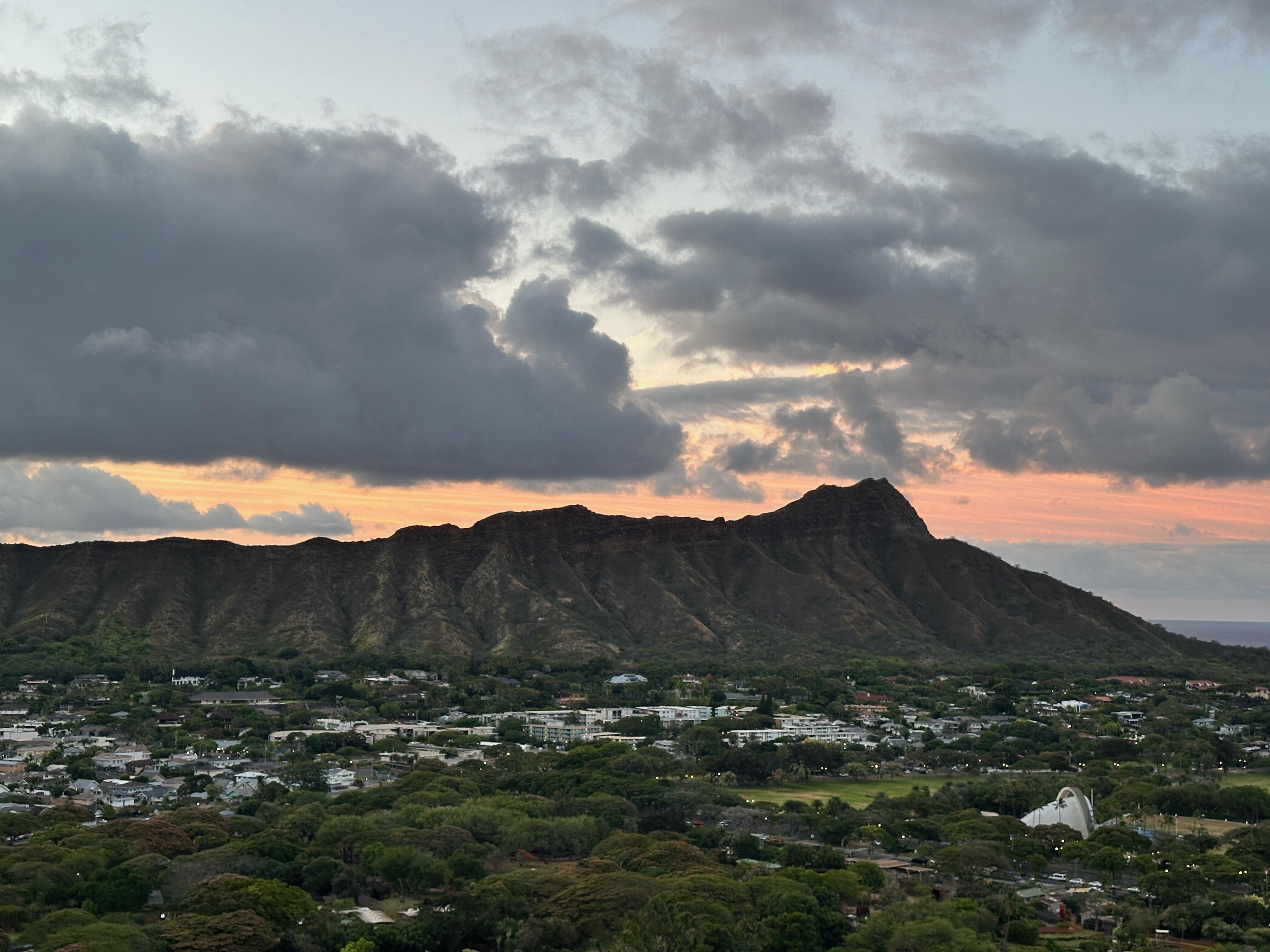 Front row seat for every sunrise on the lanai. 