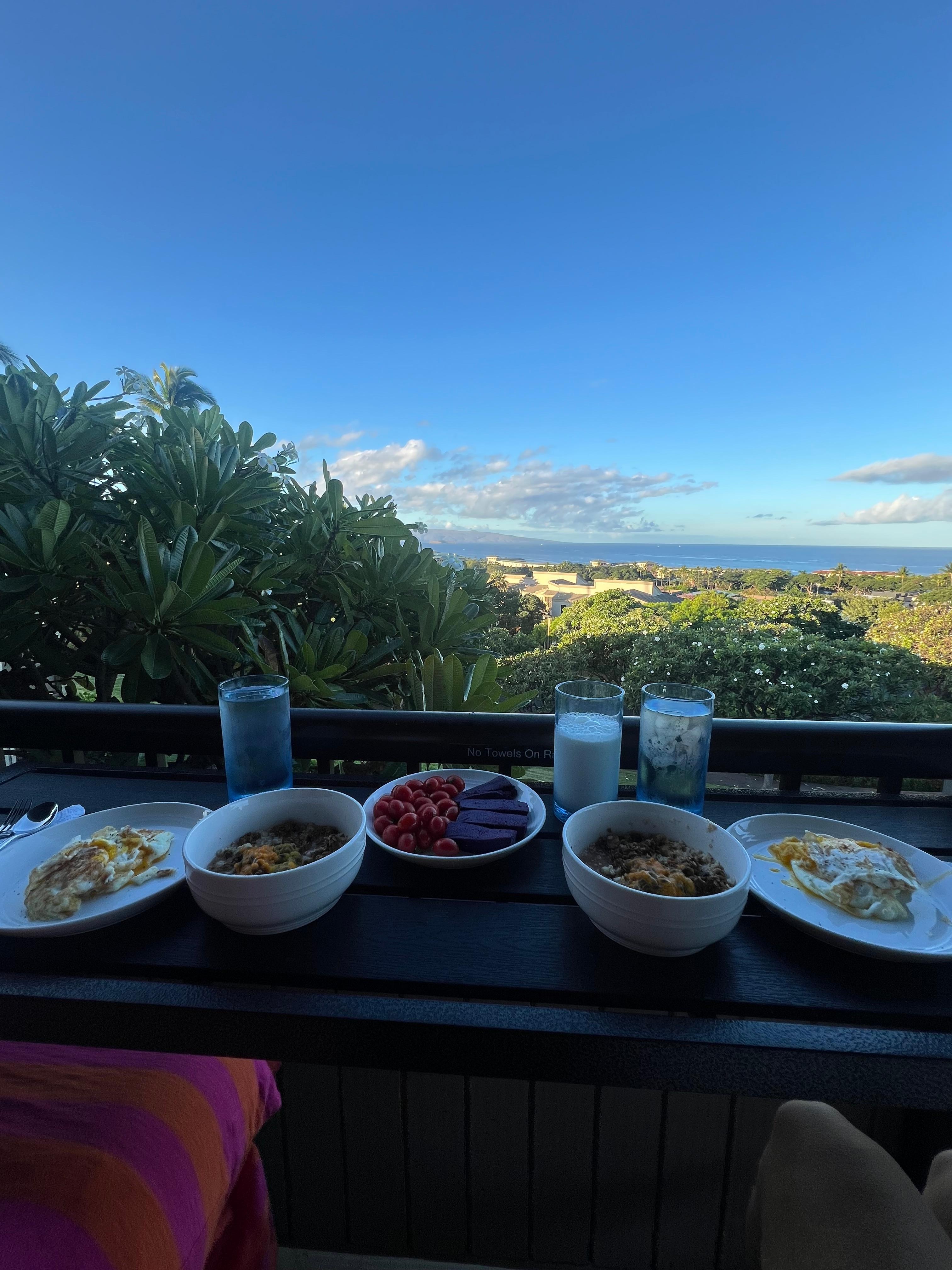 Breakfast on the Lanai!