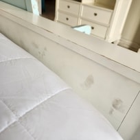 footprints on footboard
