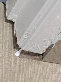 Wall disconnected from floor