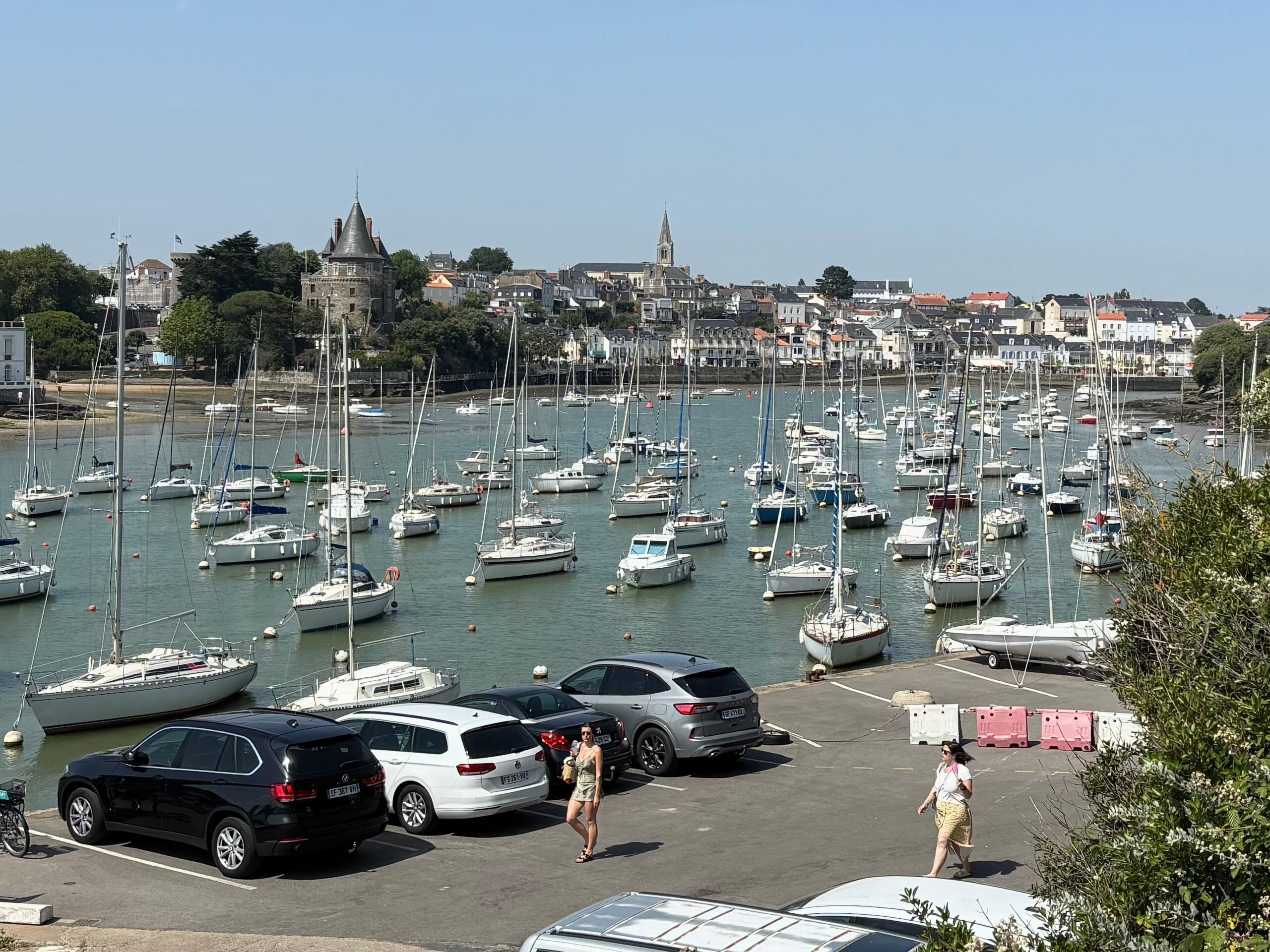 Pornic harbour 