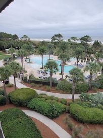 Next door pool advertised for our use. NOT USABLE FOR THIS CONDO.