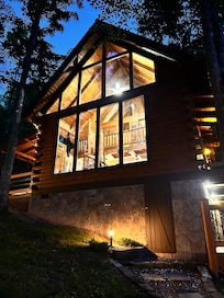 Picture of the outside at night.