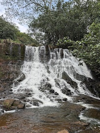 Hoâopiâi Falls hike