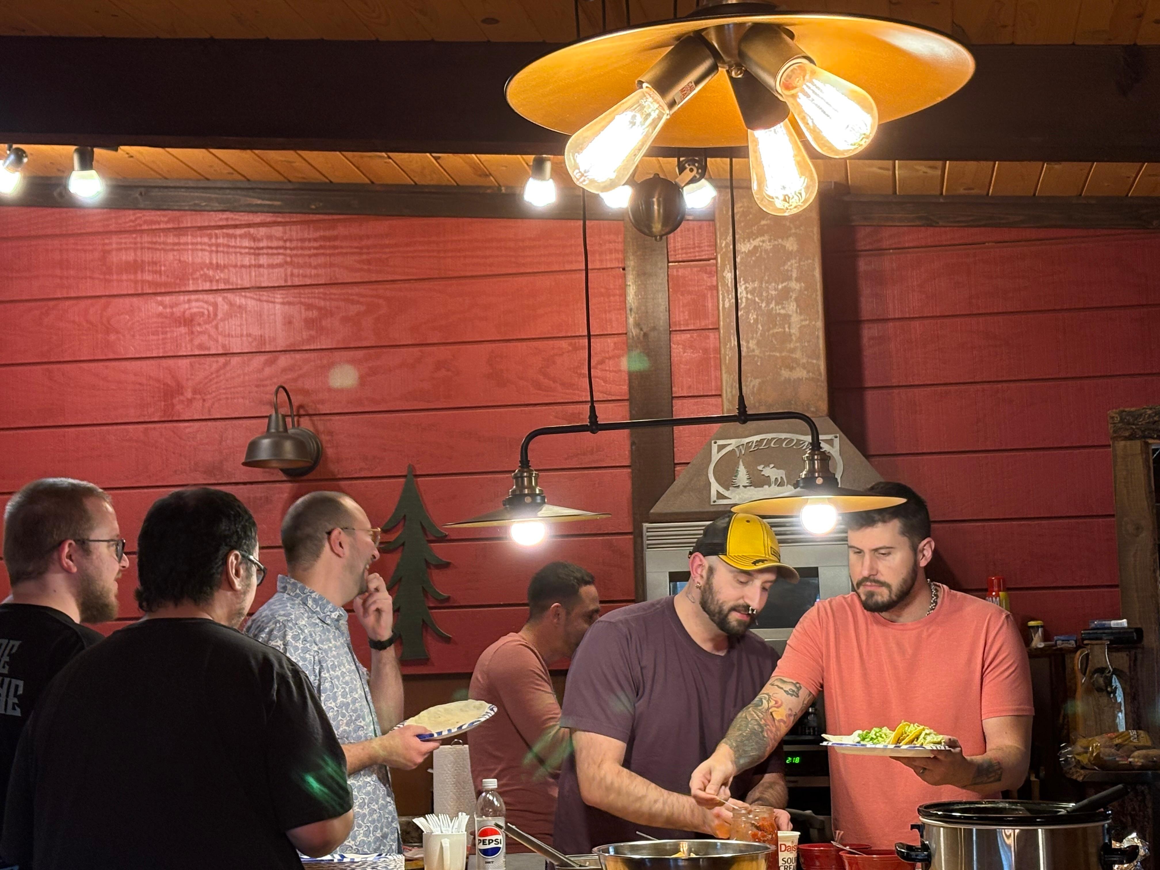 Family dinner with enough room for everyone!