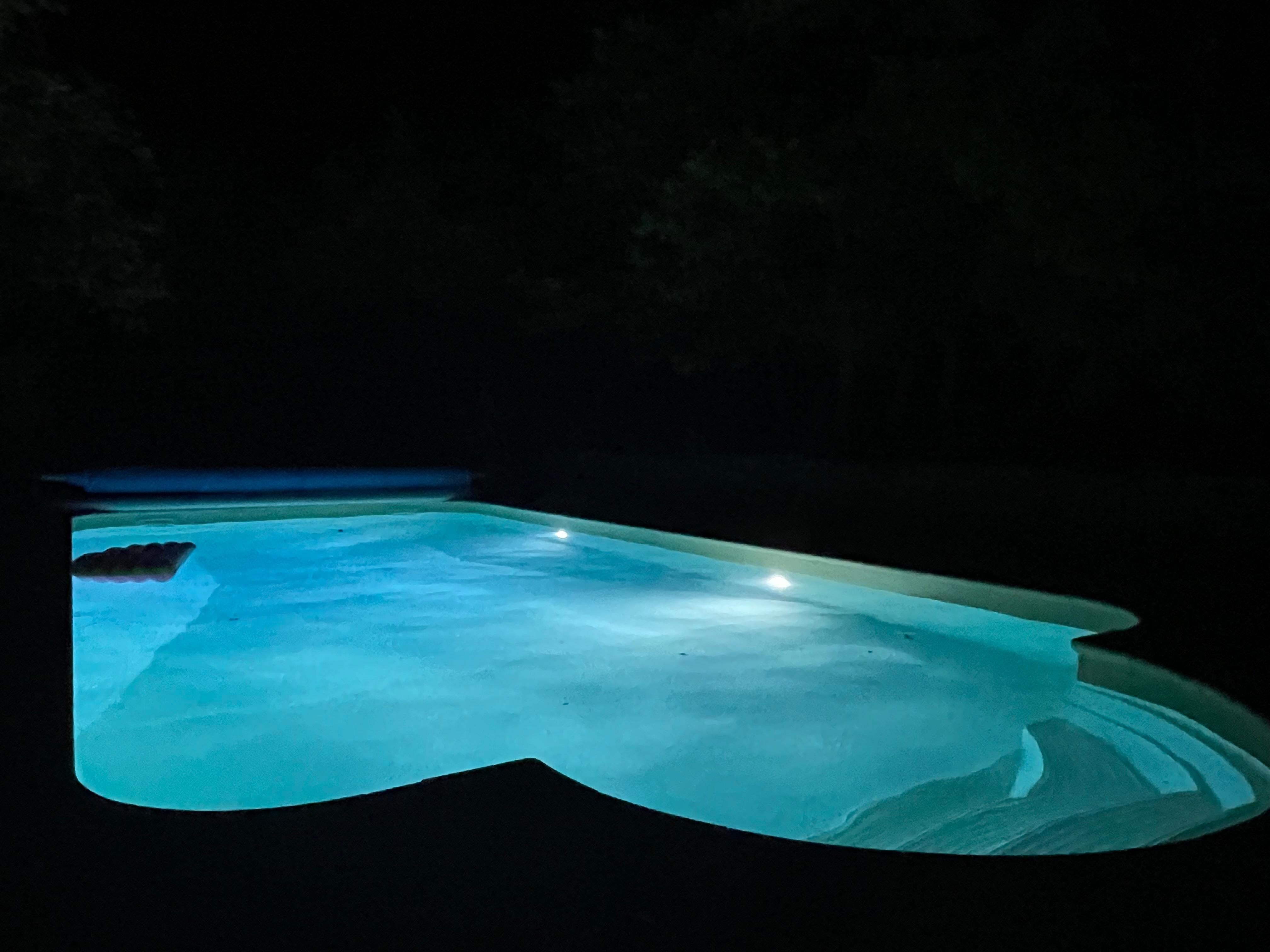 Pool nachts