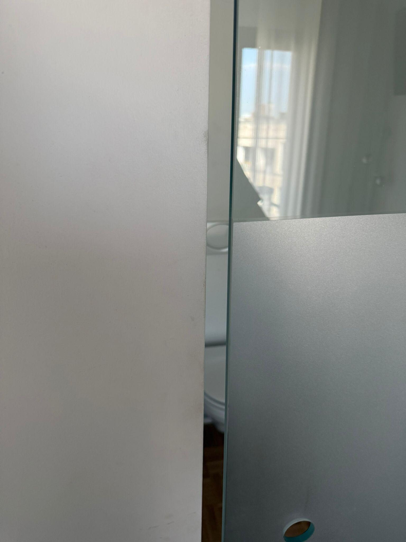 porta del bagno che non si chiude 