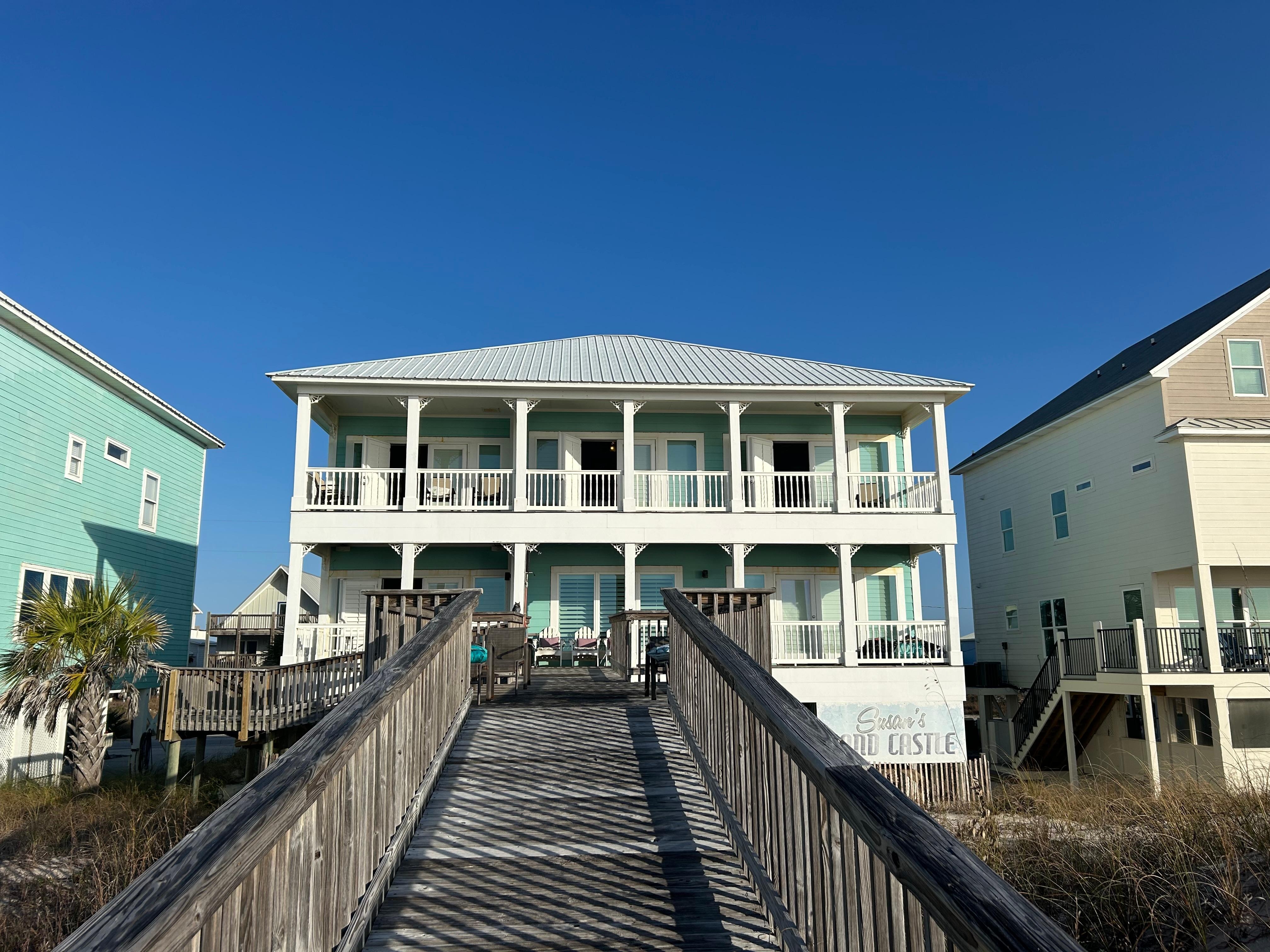 Easy walkway to the beach!