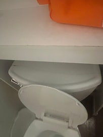 Cracked top of toilet