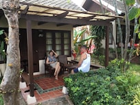 Utenfor vår bungalow