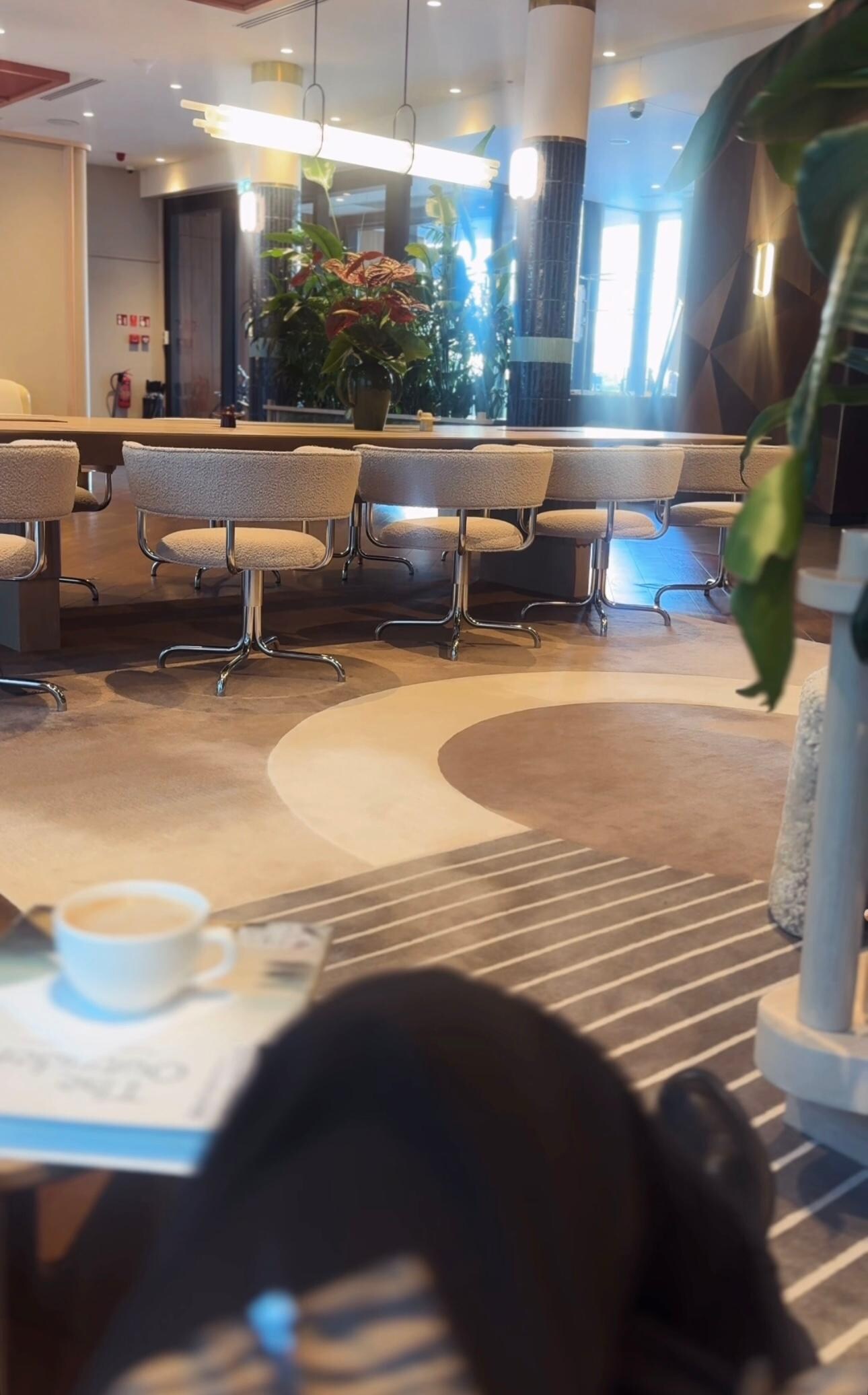 There was a coffee machine in the lobby where you could grab free tea or coffee.