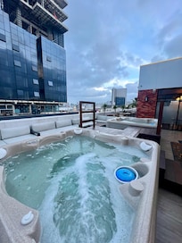 Rooftop jacuzzi