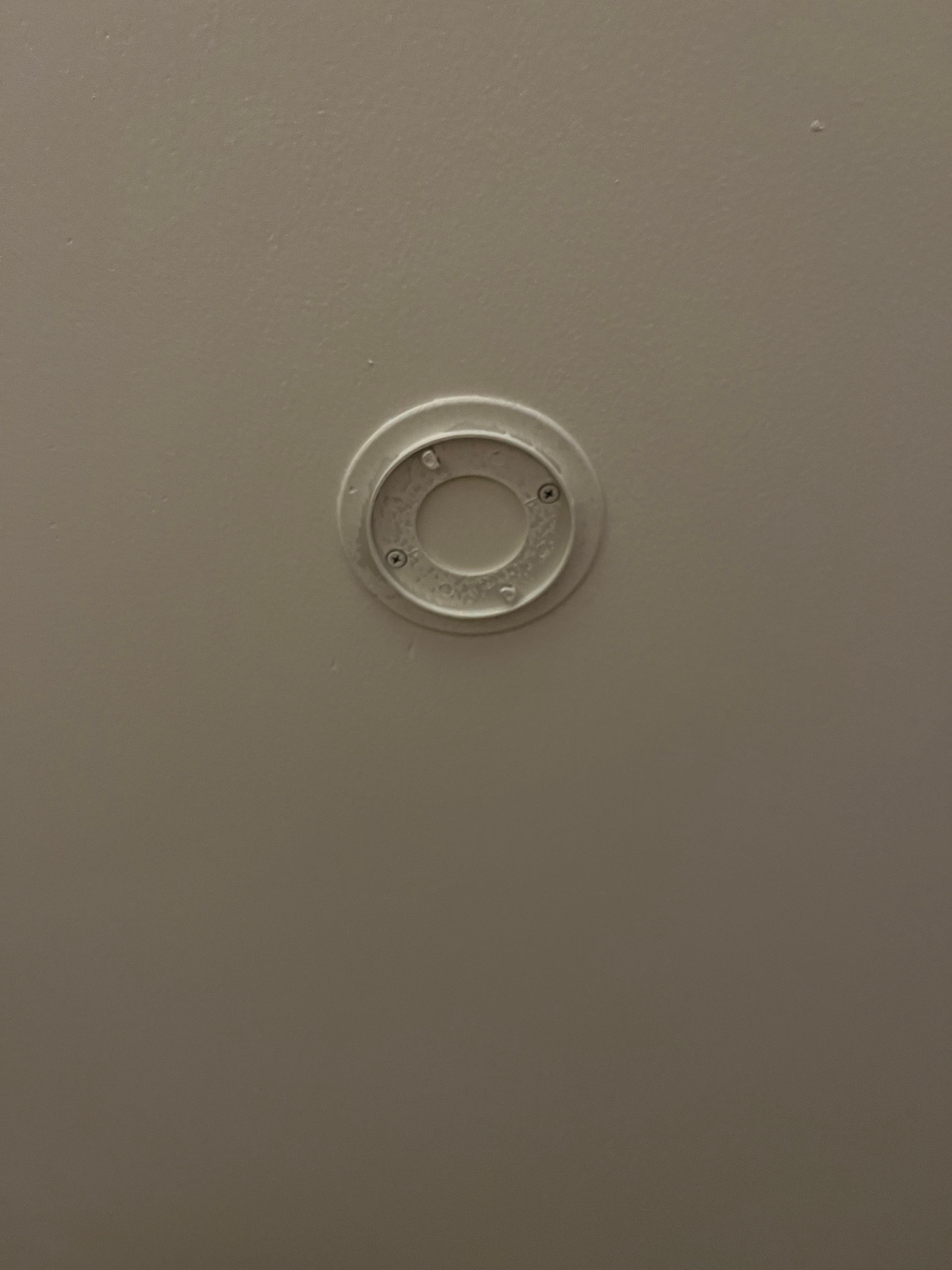 No smoke or CO detectors