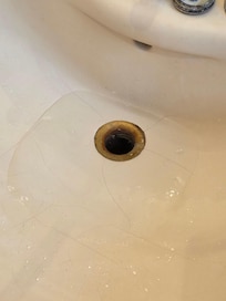 Waschbecken nach 30 Sekunden Nutzung Ablauf blockiert