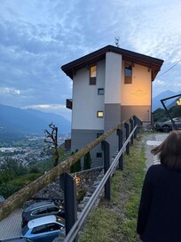 Wine Hotel