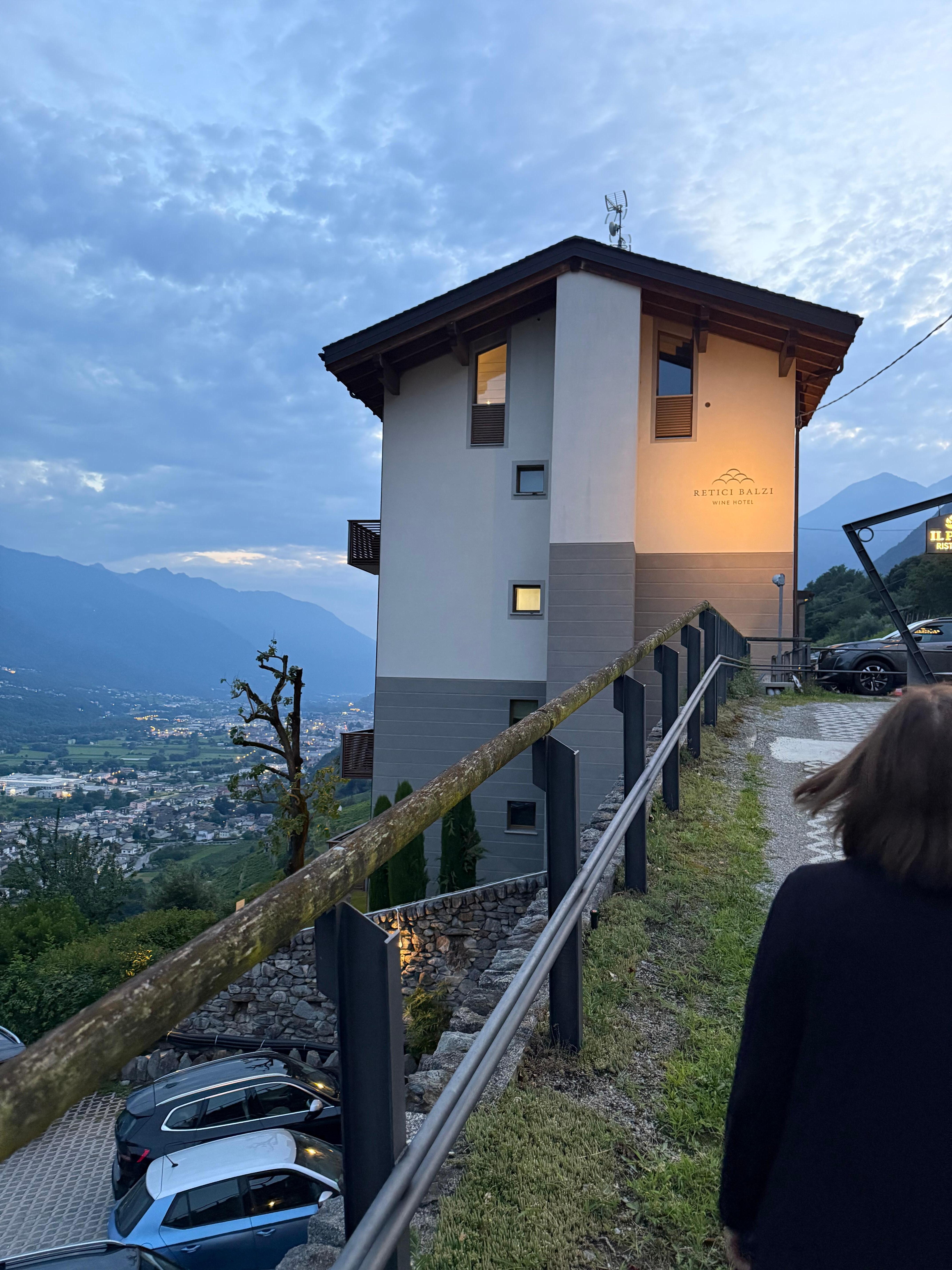 Wine Hotel