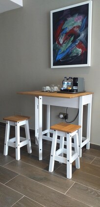 Nice set up for tea and coffee