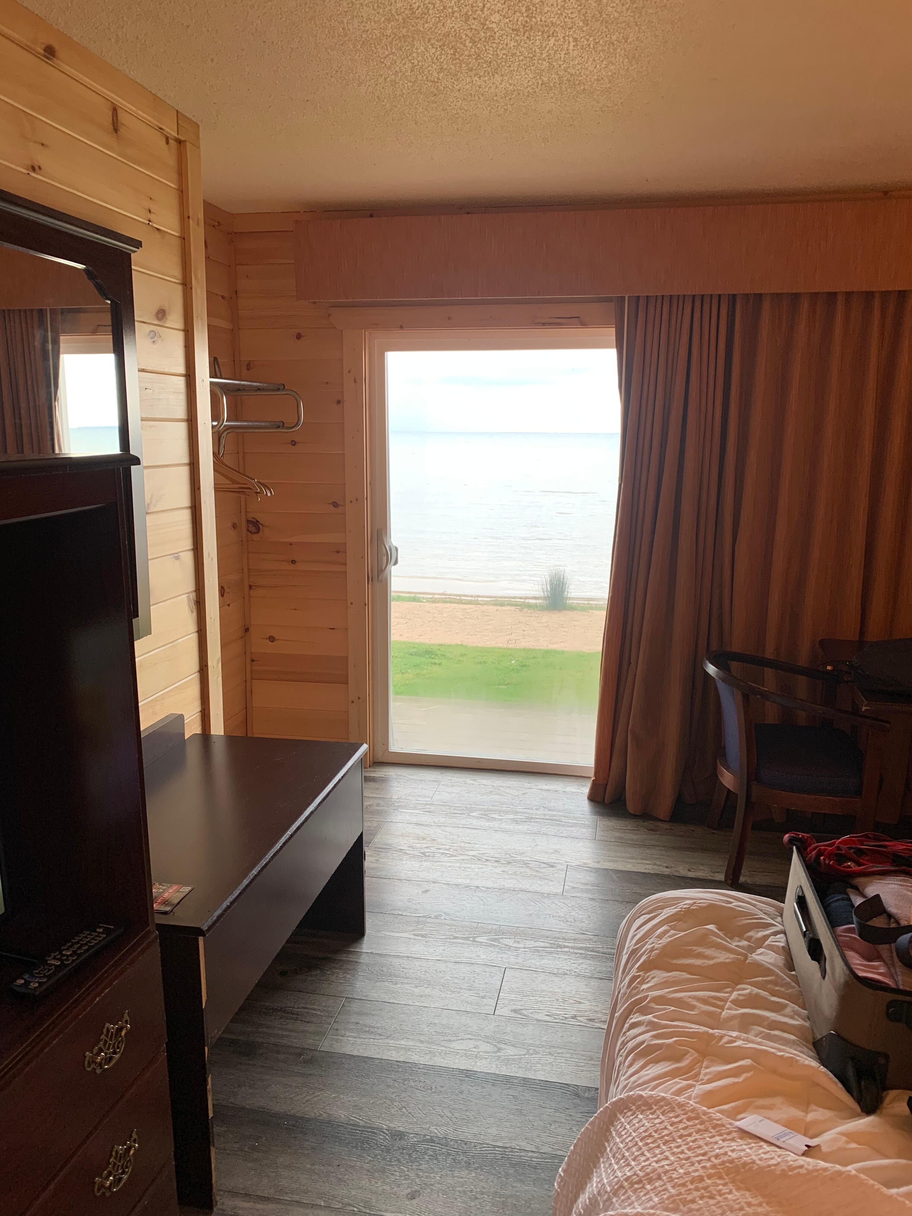 Good:  Nice view of the bridge and Mackinaw Island, fire pit available covered porch