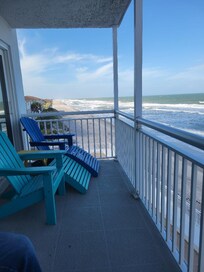 Sideview from balcony