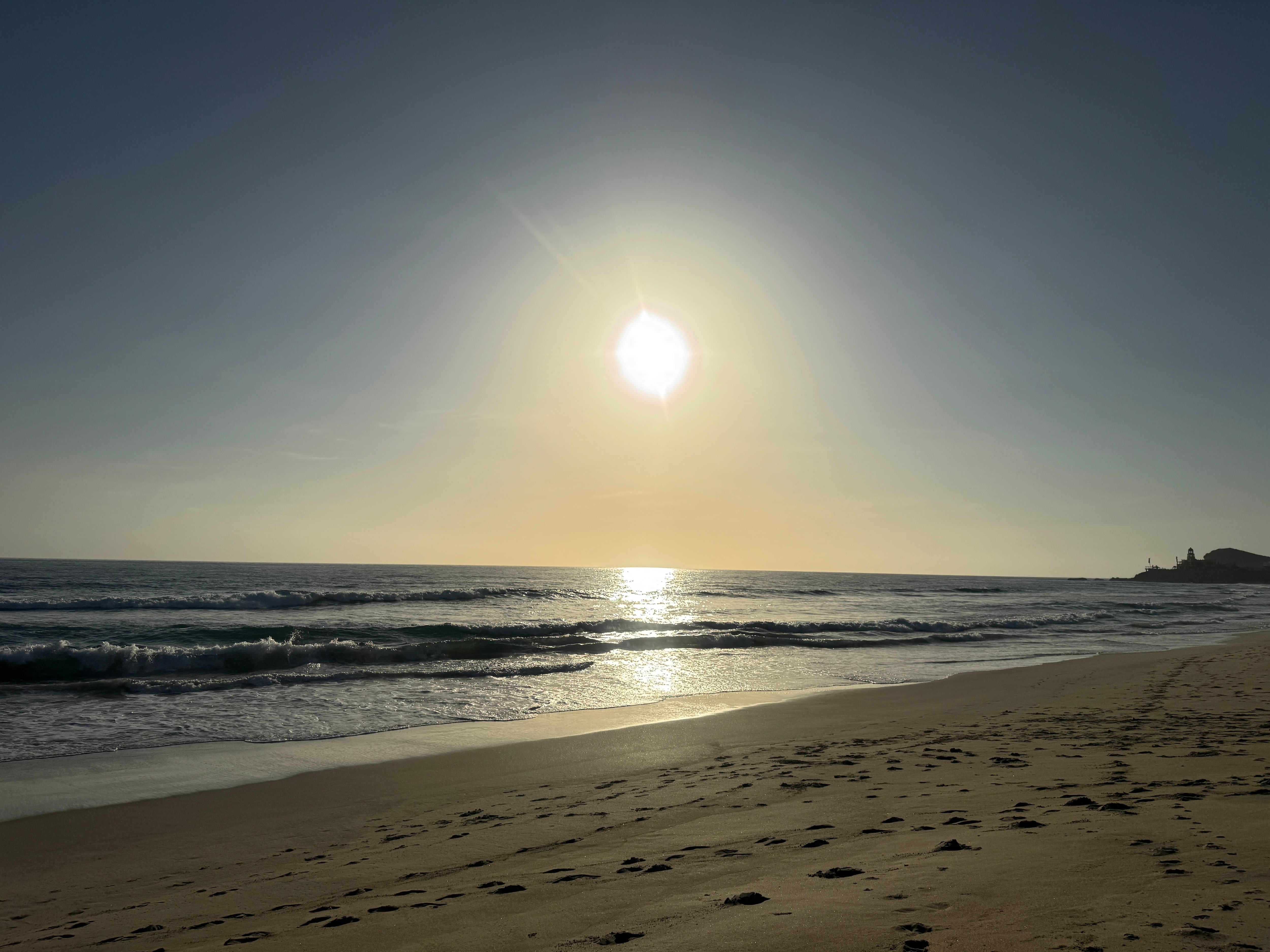 A cinco minutos caminando de la playa.