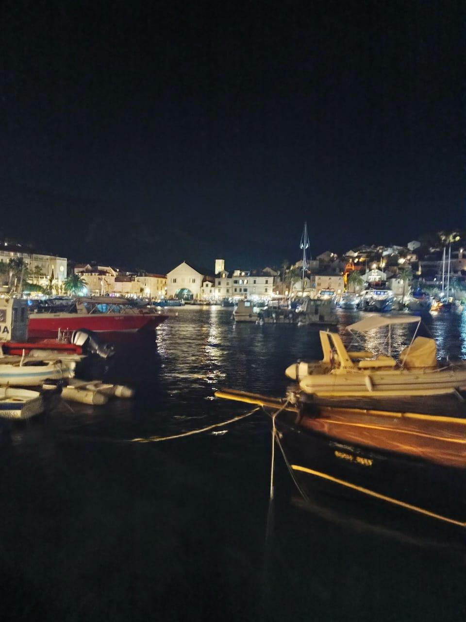 Hvar a noite 