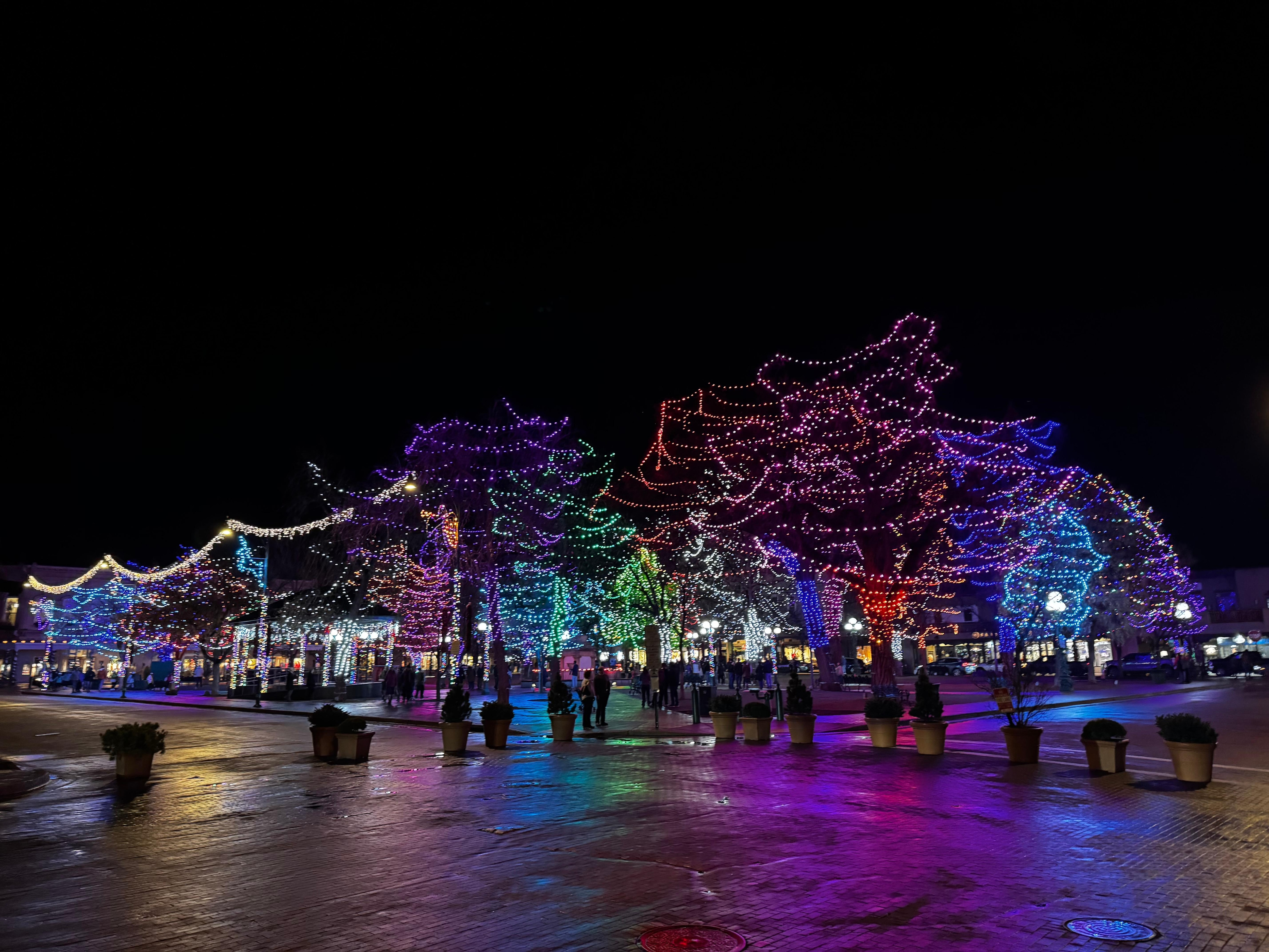 SanteFe square with Christmas lights 