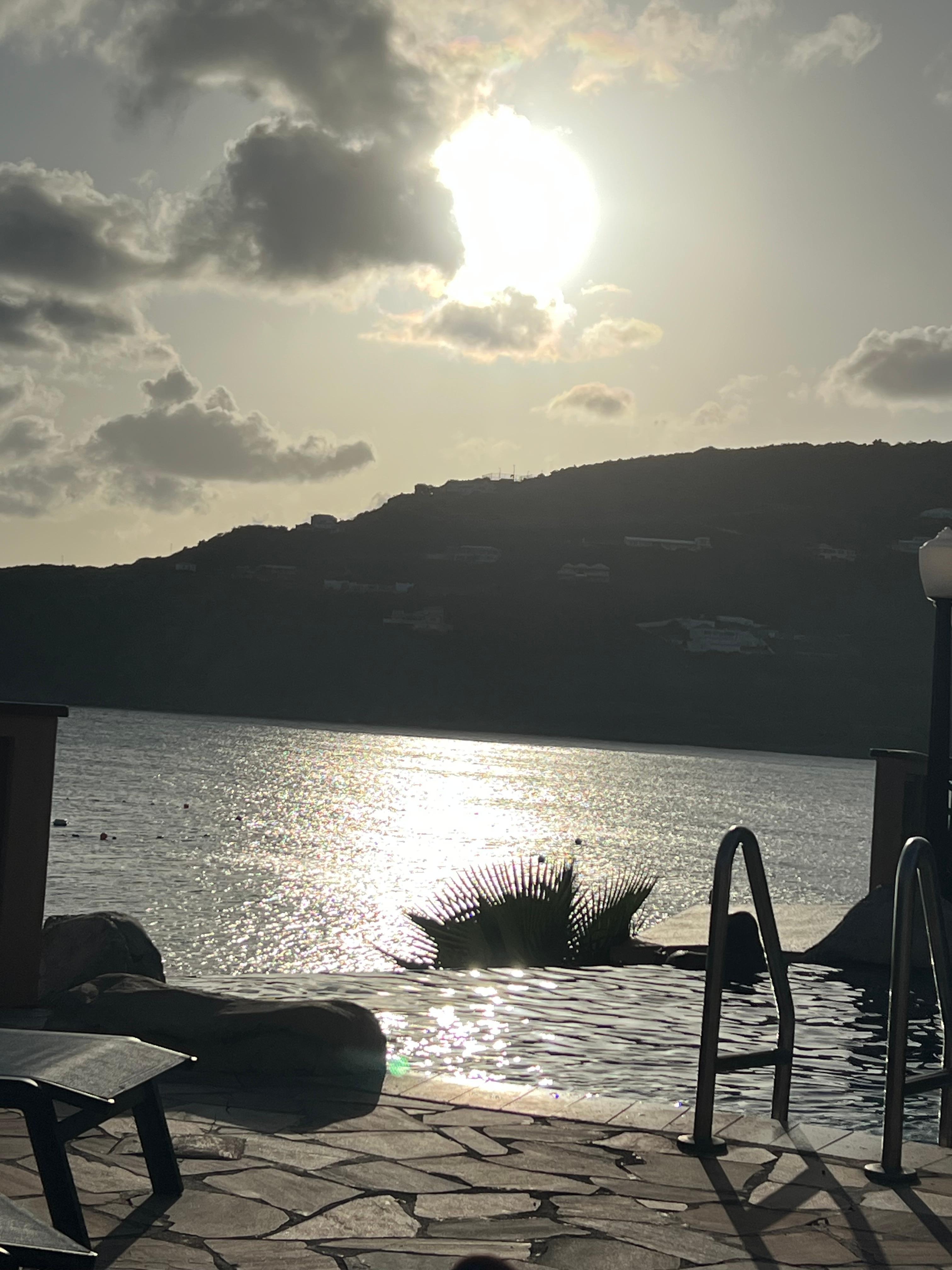 Infinity pool