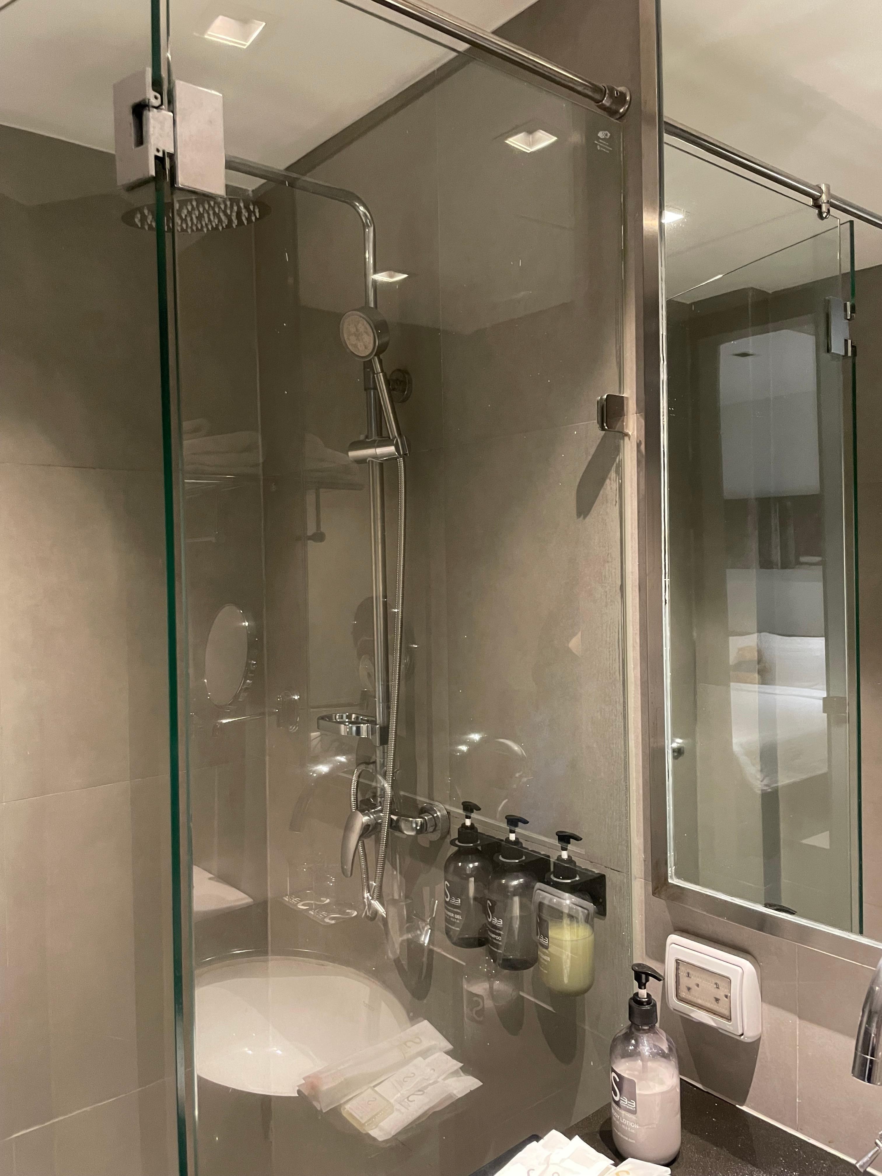 しっかり温冷調整ができました。レバーで温度/シャワーの強さが調整できて嬉しい。