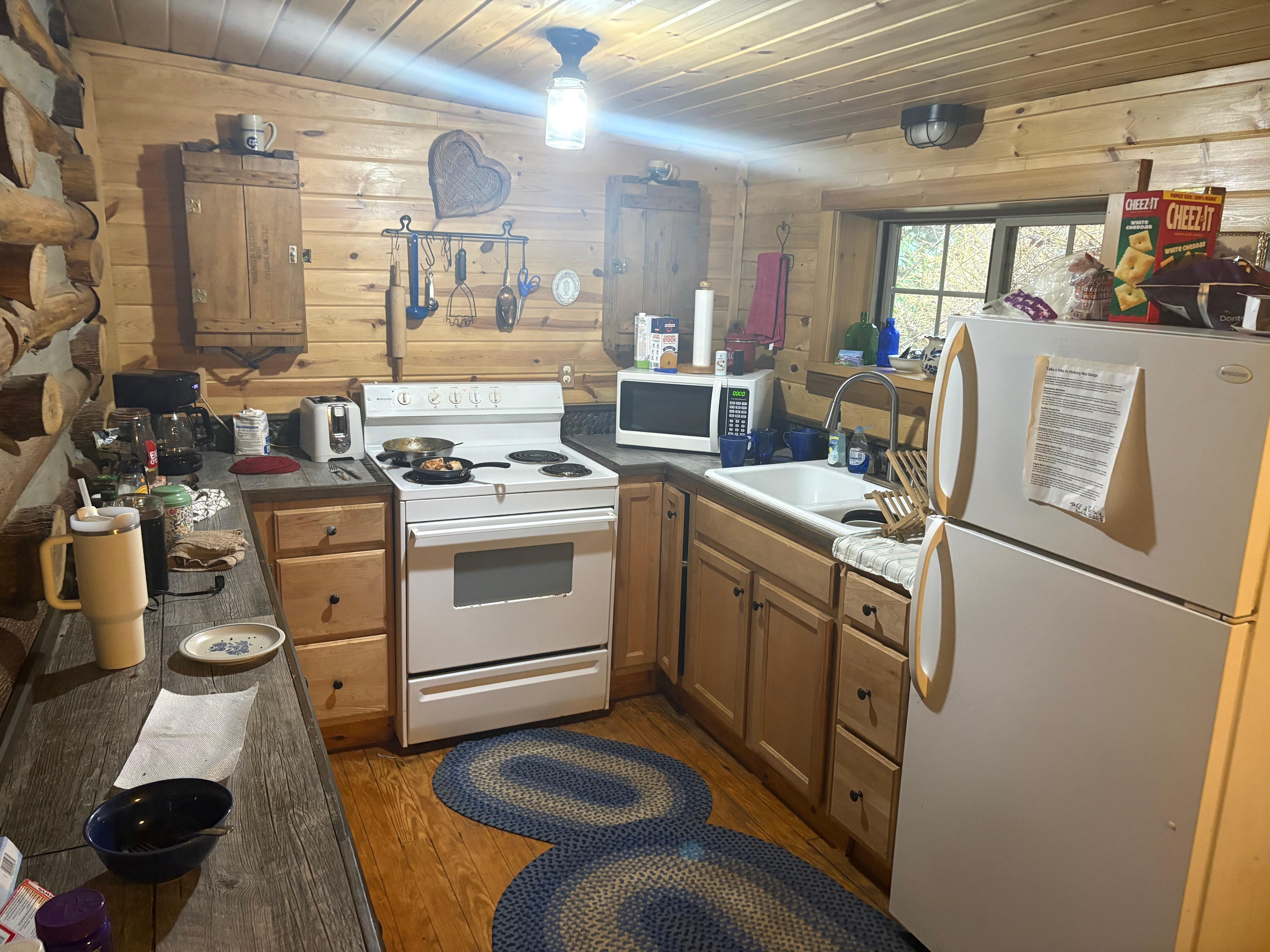 Relaxing kitchen in the Cabin