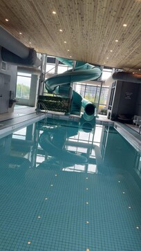 Such a clean and well kept pool