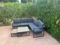 photo of the seating area in reality, not big enough for more than 3 people max