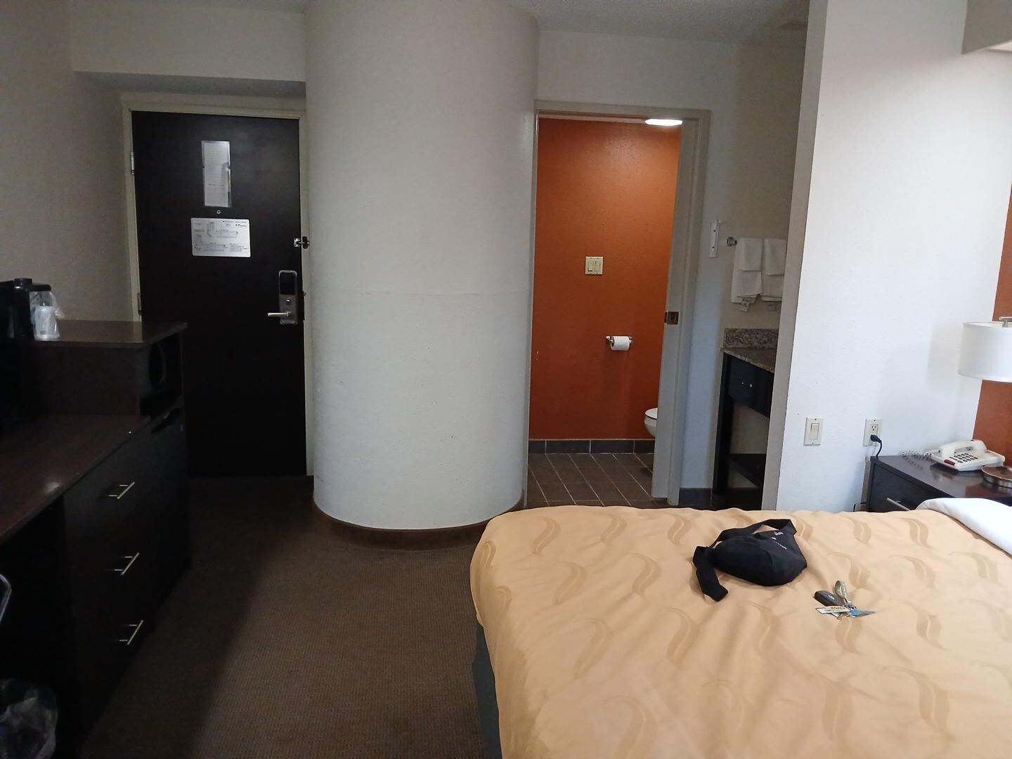 The whole room!