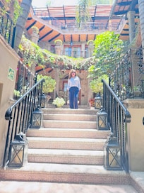 Muy bonito hotel,limpio,seguro ,nada de ruido,delicioso desayuno,excelente servicio