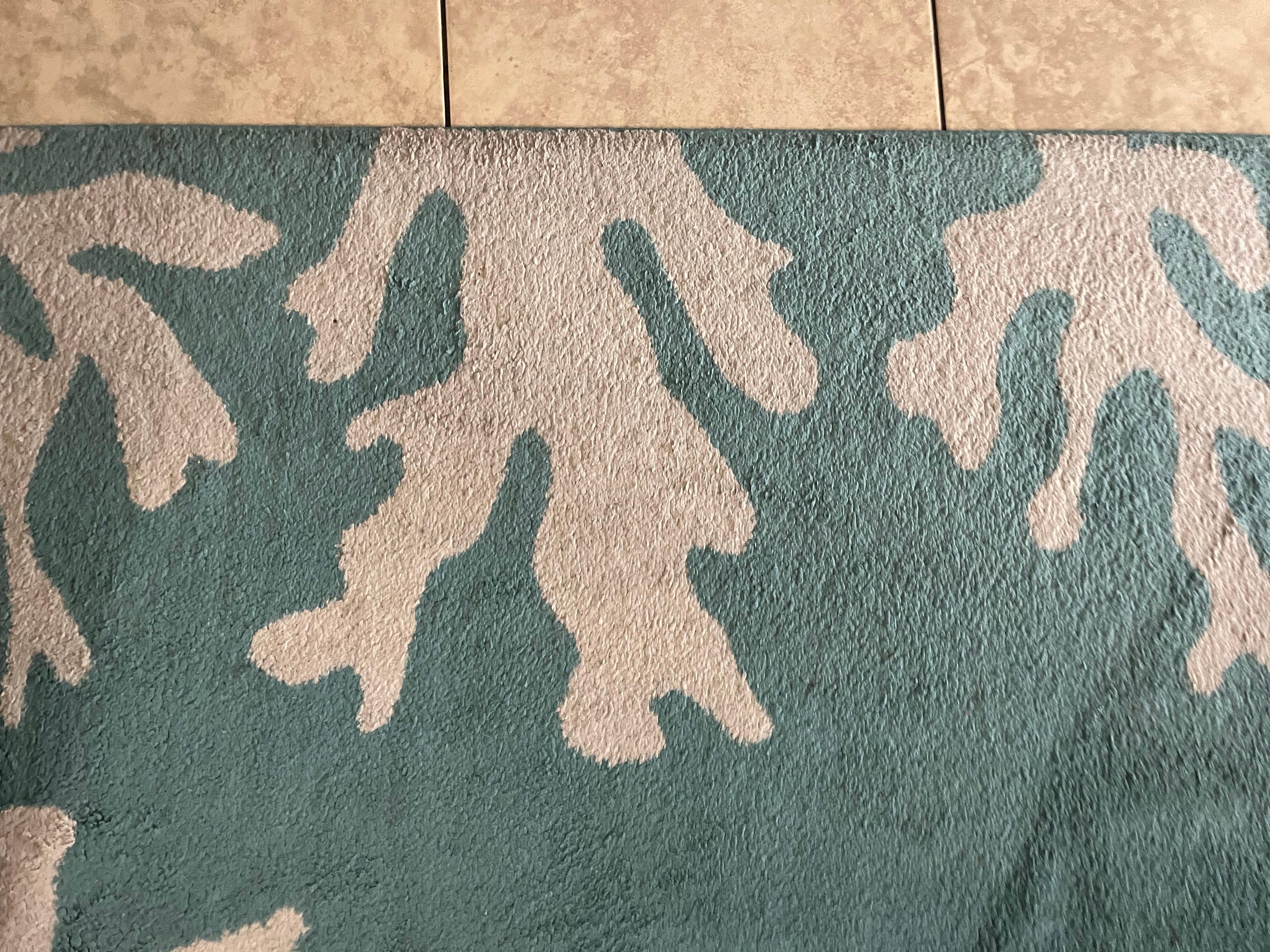 Yellow smelly rug