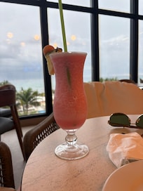 Lounge bar