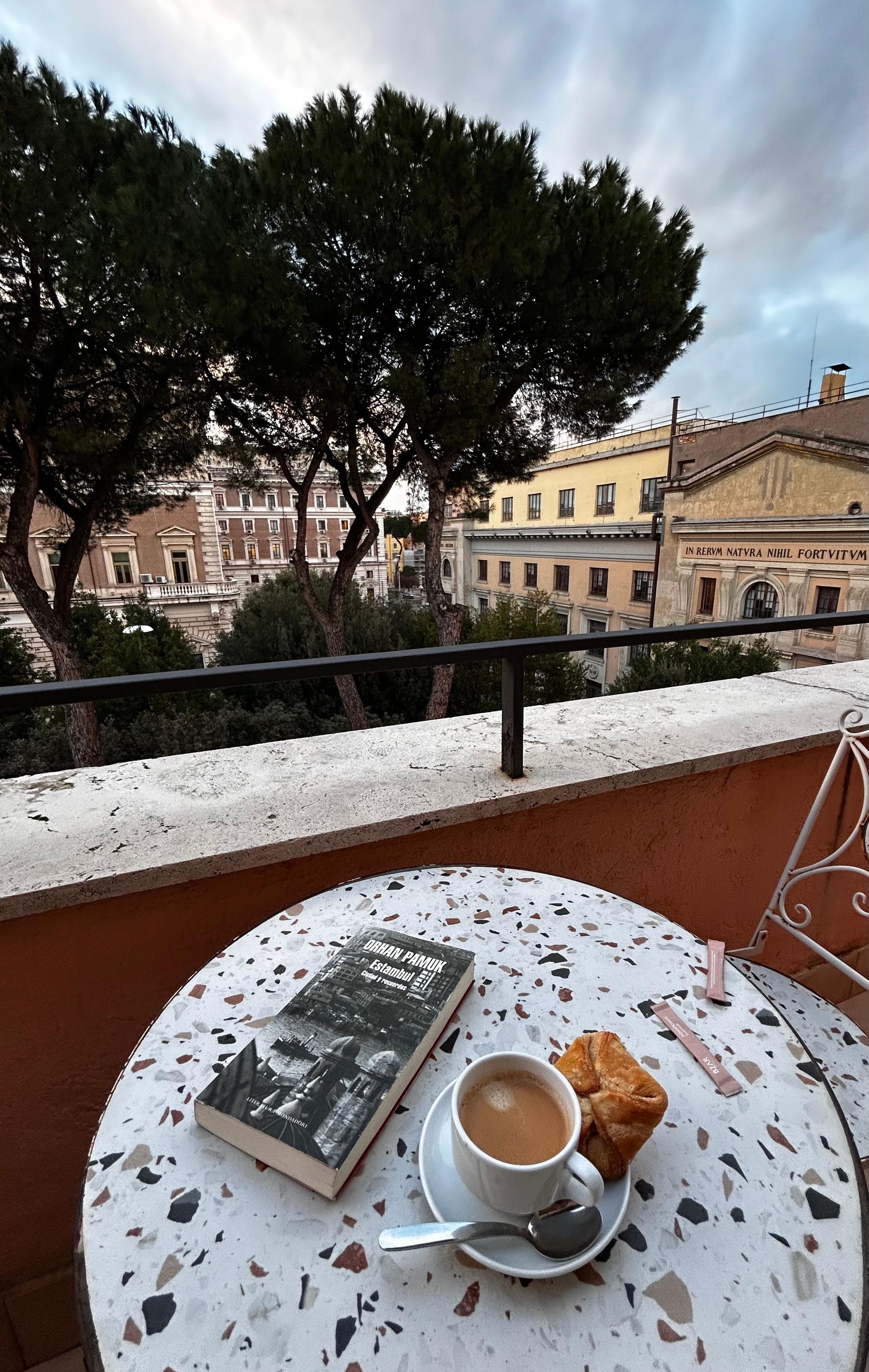 El balcón de la habitación 