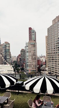 Udsigten fra Rooftop Pool området, der er også en Cafe og en restaurant