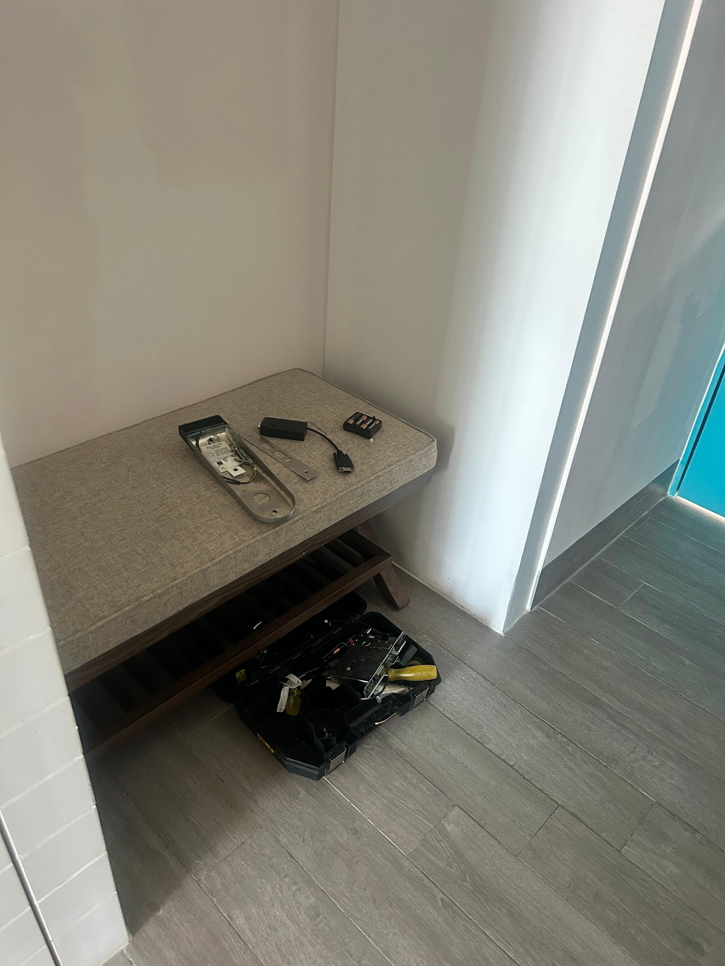 upon arrival there was a maintenance employee fixing my keypad