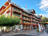The main building Paxmontaya
