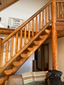 staircase to upper level