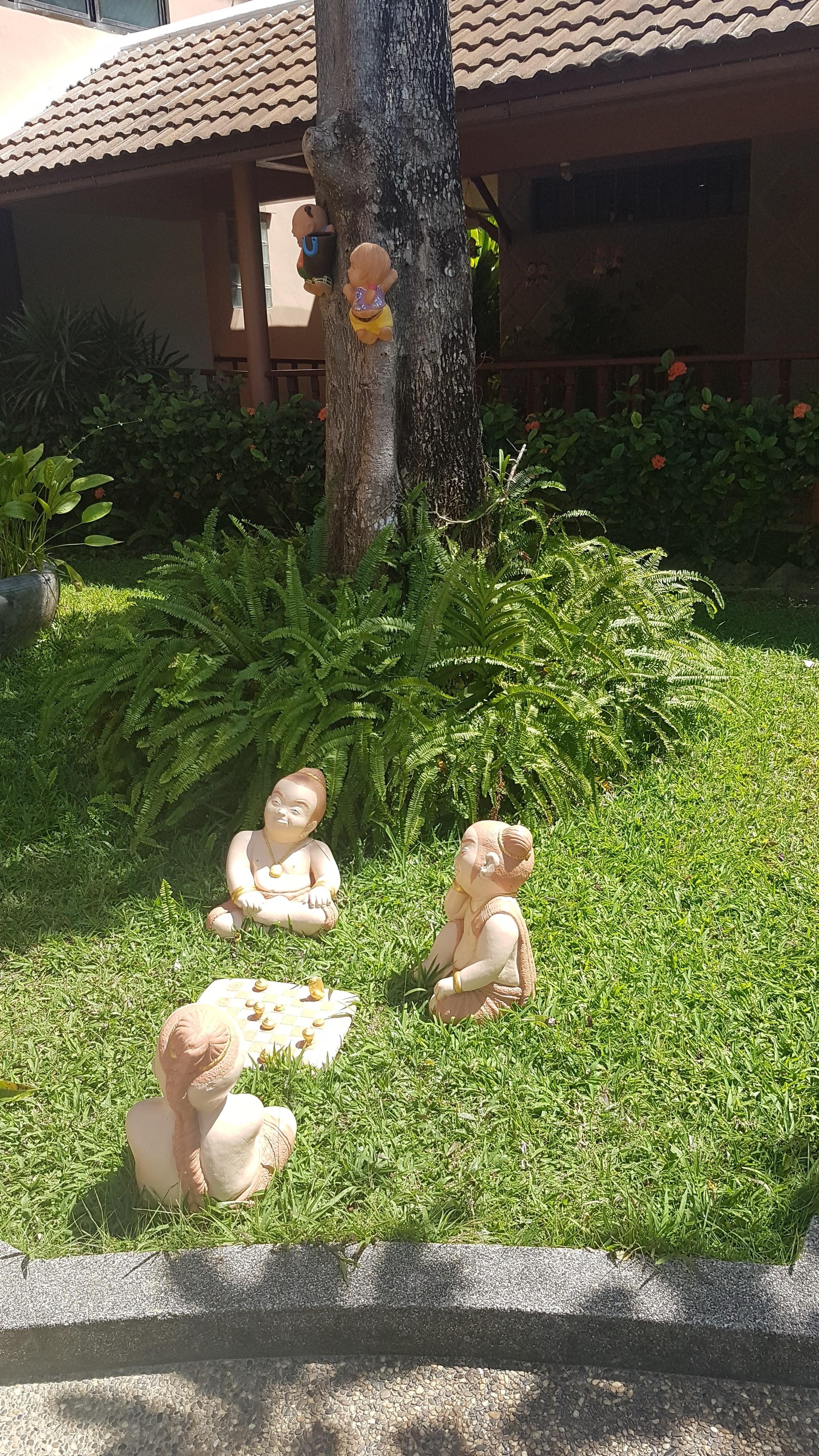 Hele området hadde gøyale figurer.