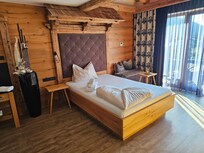 Einzelzimmer 400 mit großer eigener Terasse
