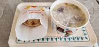 當地特色鹹粥+燒餅