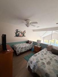 Upstairs loft with full bathroom